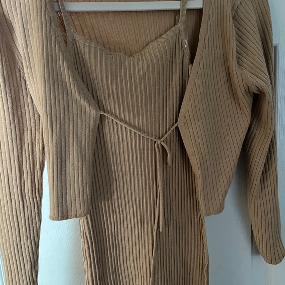 House of Harlow 1960 Tan Ribbed Bodycon Midi Dress + Matching cardigan - Picture 6 of 6
